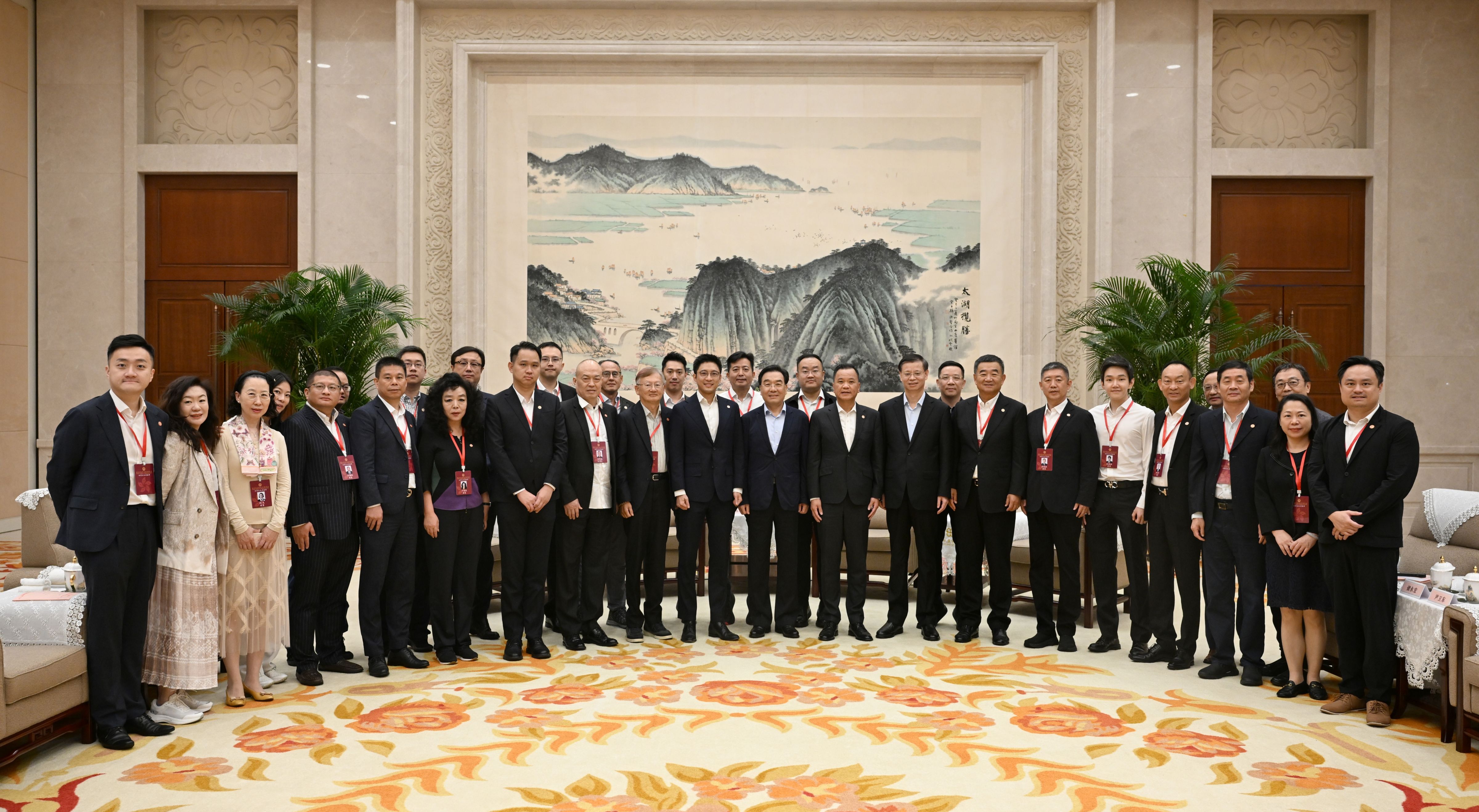 �ų��������ֻ������ʡ����ЭίԱ����ῼ���� л���������̸������