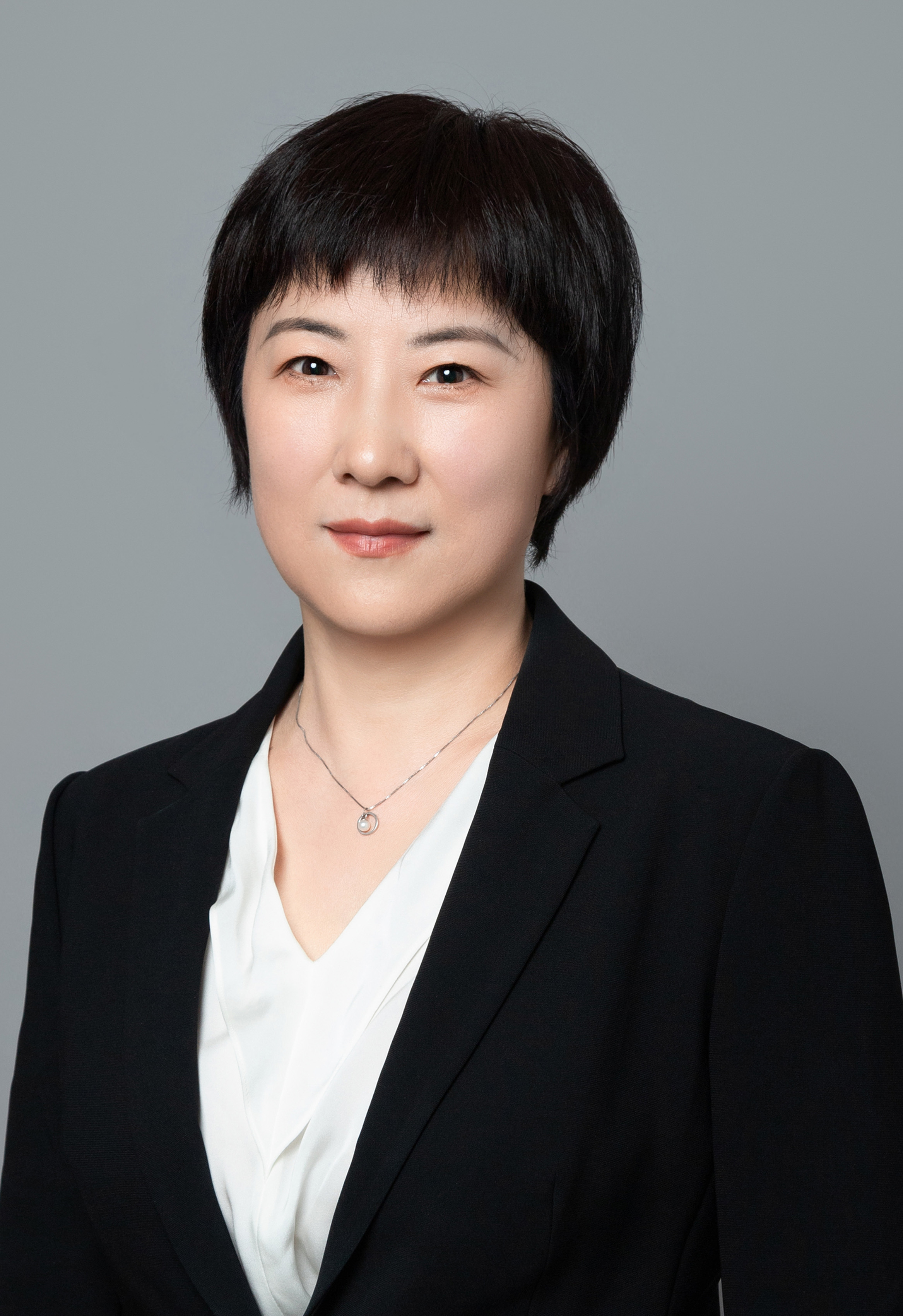 ������ִ�ж��£�³��Ůʿ