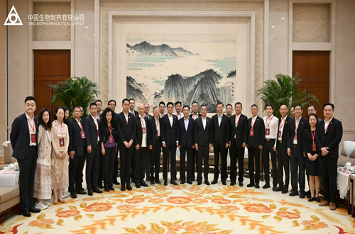 信长星许昆林会见港区省级政协委员联谊会考察团 谢承润加入座谈并讲话