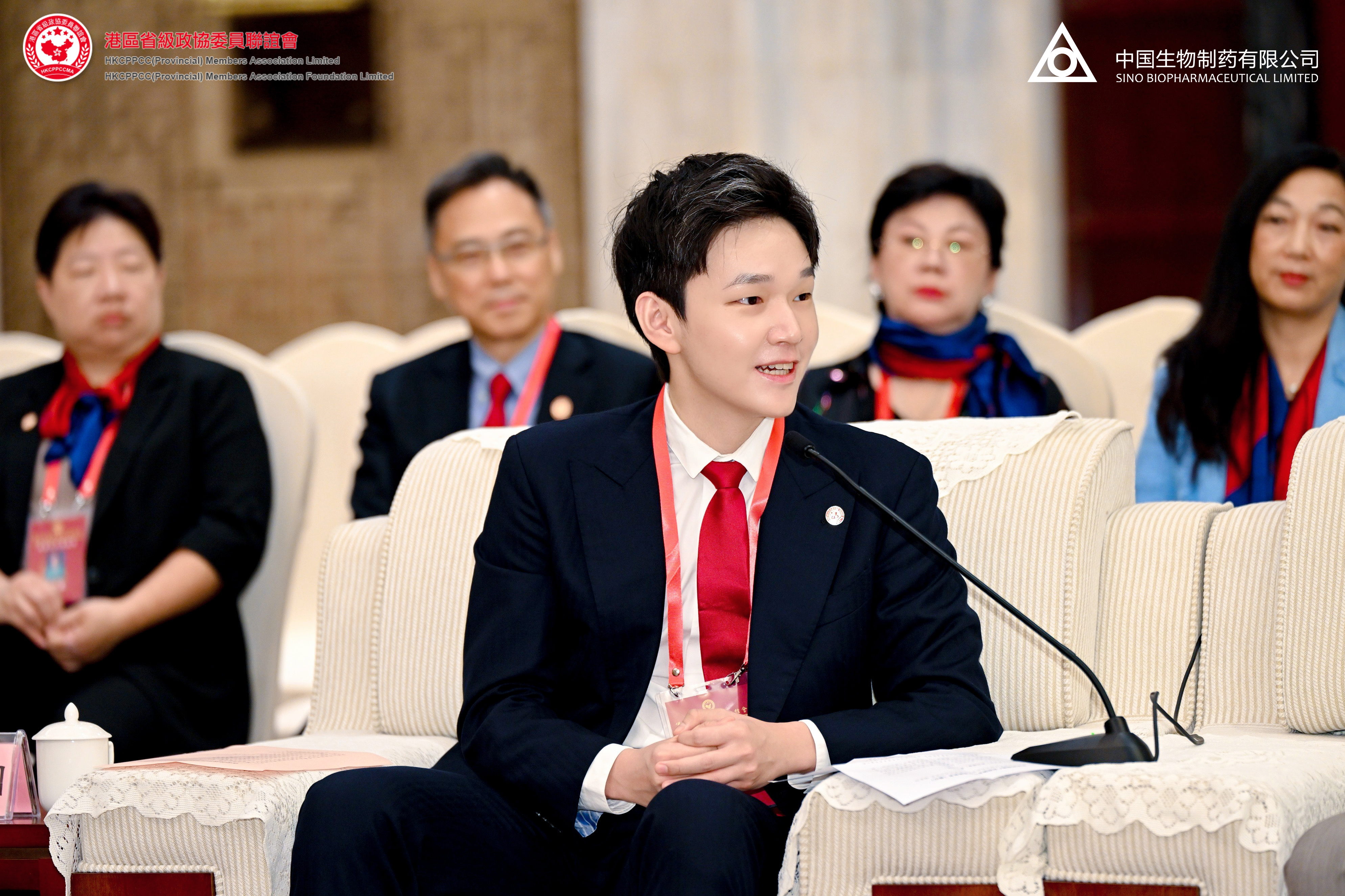 ����ʡ����ЭίԱ�����η��Ųη�Ȫ�ݽ��� л�������������̸�Ტ����